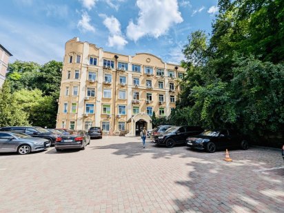 Оренда офісу 100 грн за м2 (142м2) в БЦ Глибочицька 40Х Киев