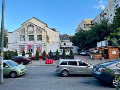 Приміщення нежитлове 320 м кв. пр-кт Лобановського Київ