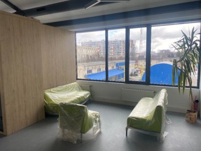 Оренда офісу 270 м2 з ремонтом та готовими робочими місцями Львов