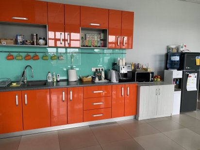 Оренда офісів 430 або 850 м² вул. Зелена, біля арсену Львов