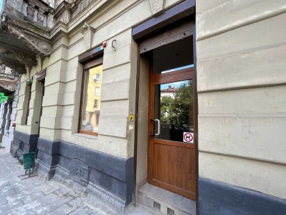 Оренда приміщення бічна Сахарова поч вул. Нечуя Левицького Львов