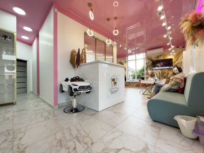 Оренда приміщення по вул.Манастирського, Сихів (все залишається). Львов