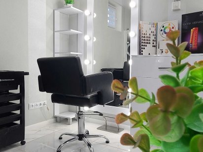 Аренда места парикмахера, лэшмейкера, бровиста, перманента