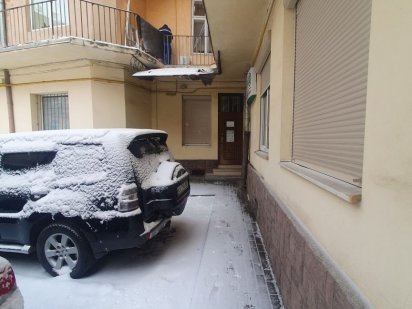 Оренда офісу в. І.Франка (поч. вулиці) 99м.кв. в дворі ц.800у.о. Львів