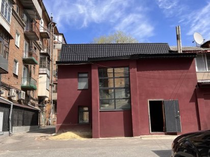 Оренда окремої будівлі під готел, хостел, або офіси Харків