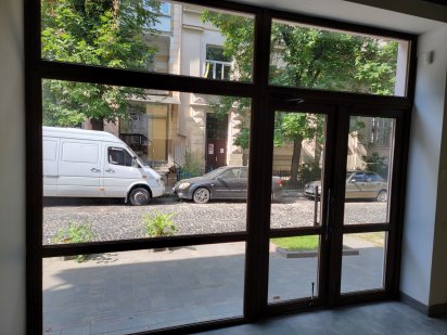 ФЕДЬКОВИЧА 31 / ПРОХІДНА Вулиця/ Комерція / Оренда Львов