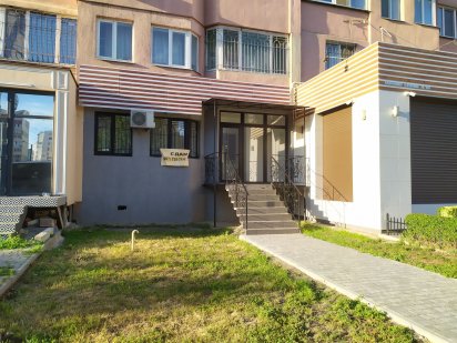 Сдам фасадное помещение с ремонтом на Заболотного/Сахарова Одеса