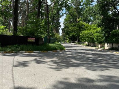 Ділянка біля Центрального парку