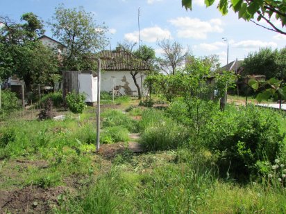 Бровари, 15 хв. - ст.метро Лісова.  ФАСАДНА ділянка. вул. Київська, 99