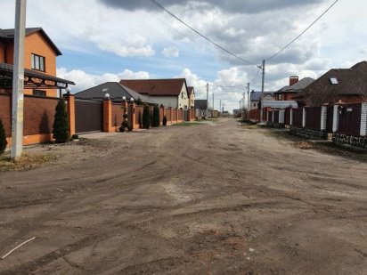 Фасад 30 метрів  ділянка на  Верни 10 соток Бориспіль