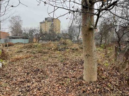 Продаж ділянки в ценральній частині міста по Вул. Ясінських Івано-Франківськ