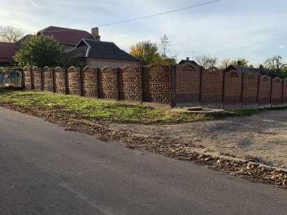 Продам участок с проектом(жилой дом) ; или под бизнес. Кривий Ріг