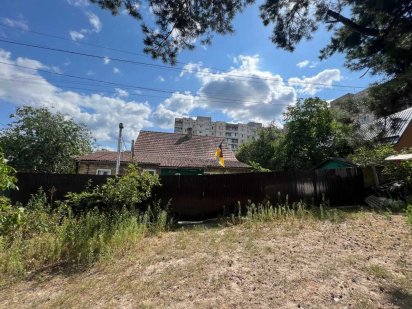 Продаж земельної ділянки з- комунікаціями 7,4 сотки вул. Северинівська Ирпень