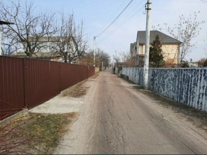 Ділянка з вихідом на Олесницьке озеро вул.НАХІМОВА район 4 школи Бориспіль