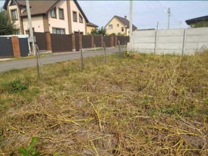 Продам ділянку правильної форми 10 сот. В Борисполі Центр Бориспіль