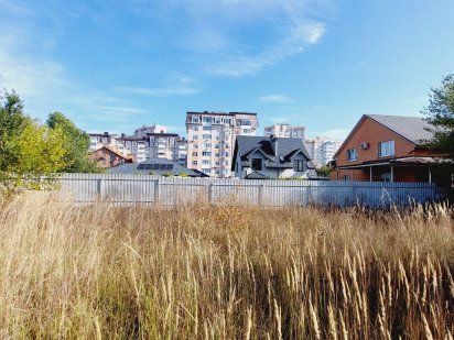 Земельна ділянка в центрі Бучі з центральними комунікаціями. Буча