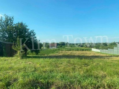 Продається земельна ділянка в р-ні цегельного заводу