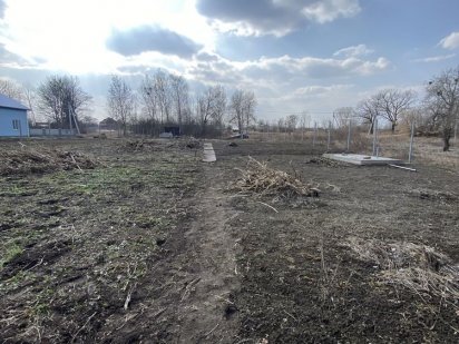 Ділянка на березі річки 10 соток