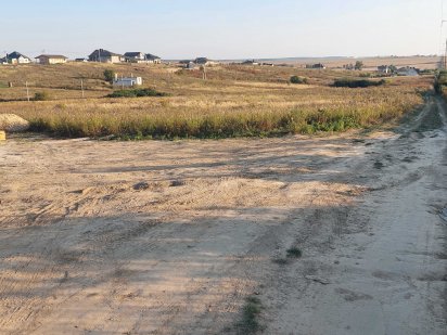 Продам рівну ділянку Червоні Гори Ровно