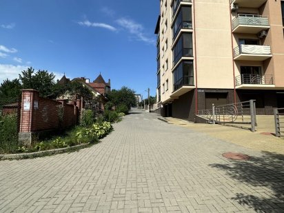 Земельна ділянка. Район Достоєвського (7 гімназія) Чернівці