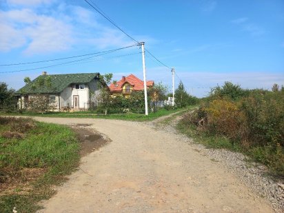 6 сотин, не кутова, вул.Я Мудрого, 50 м від асфальту