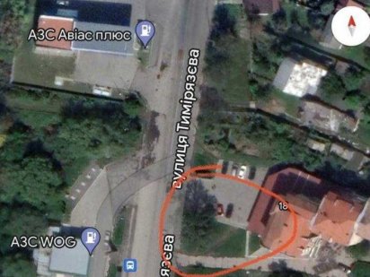 Продаж земельної ділянки в центрі міста.