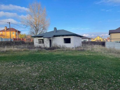 Продам земельный участок с готовой коробкой, Бобровица Чернігів