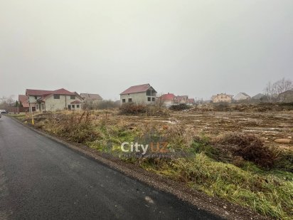 Продається ділянка під котеджі