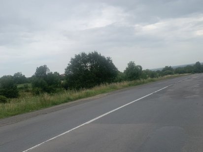 Продаж ділянки на обїзній під комерцію