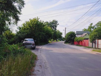 Участок Киев Троещина Фасад ул. Радосинская 12 соток Собственность Киев