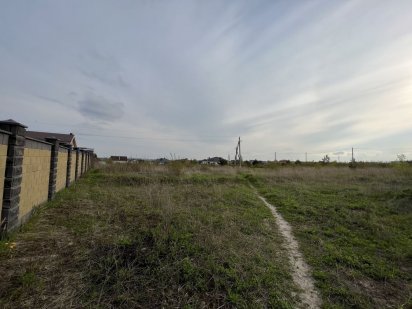 Продаж ділянок на щасливому Рівне