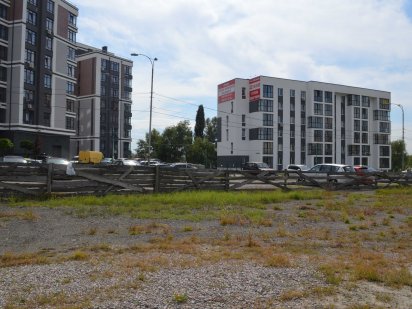 Участок 88 сот. Троещина. Под застройку. Суперфасад на ул.Милославска Київ