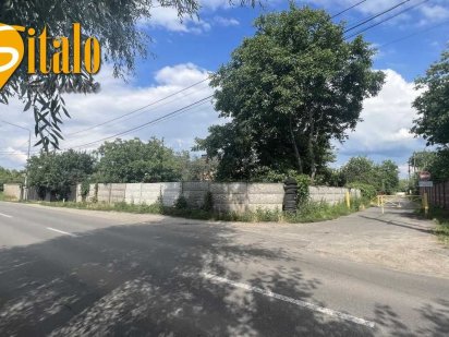 Фасадна, кутова ділянка, Центральна, 118 Садова, метро Славутич 4 км Киев