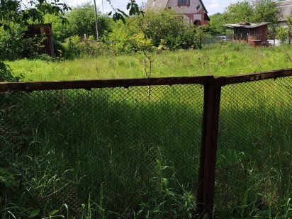 Участок со квітневе Чернігів