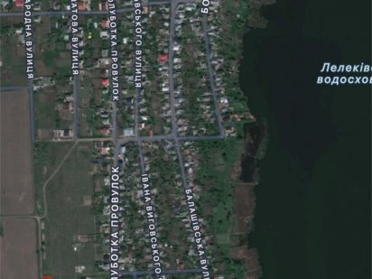 Продам земельну ділянку площею 8 сот.