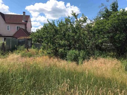 Участок  м.Осокорки Киев