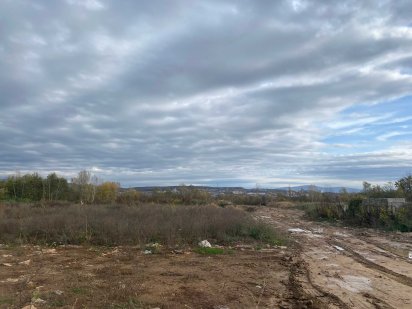 Продаж ділянки для будівницва житлового будинку.