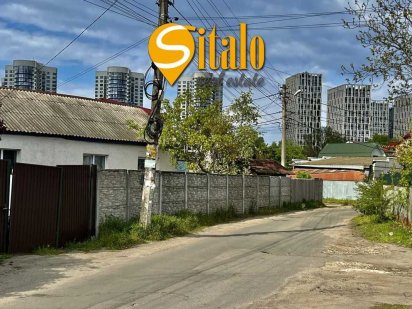 Ділянка біля ресторану Парус, річка Дніпро, метро Славутич 500 метрів, Киев