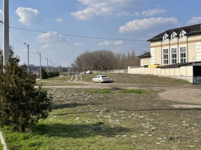 Продам землю в центре на набережной 30 сот (возле Колизея) Кропивницький