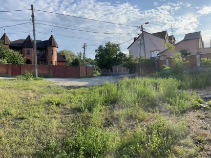 Продам участок в Лесопарке под строительство дома . Днепр