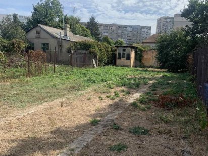 Отличный просторный участок на Черемушках. Одеса