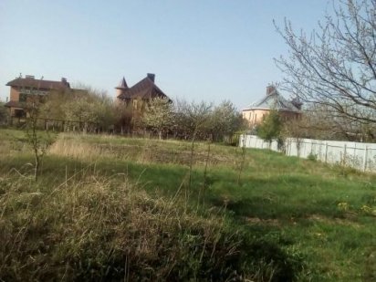 Приватизированный участок под индивидуальное 
строительство Безлюдовка Харків