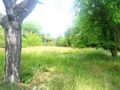 Продам участок в отличном месте на ж/м Приднепровск. Днепр