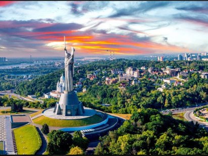 Центр, Дружбы Народов, Староноводницкая, Зверинецкая, Печерск, метро Киев