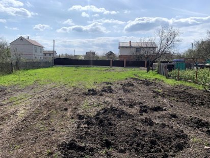 Участок возле города Днепр.Новоселовка. Рядом Лес, река. Гуляй поле Днепр