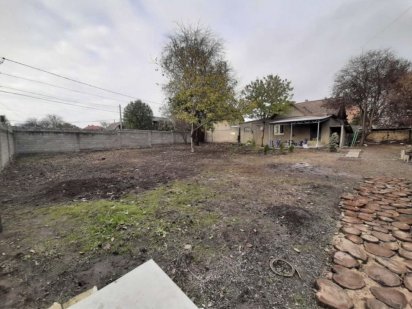 Продам фасадный угловой учасок на Люстдорфской дороге,фасад 47 метров.