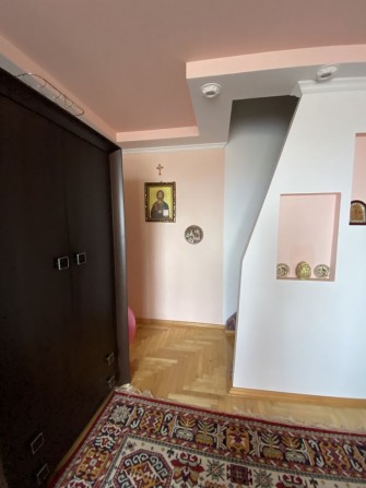 Квартира двоповерхова трьохкімнатна з євроремонтом Терміново! - фото 1