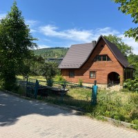 Триповерховий мансардний будинок в Яремче 240 м² Яремче