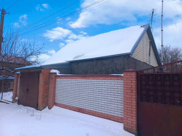 Продам два дома на одном участке, в Новомосковске (Решкут) - фото 1
