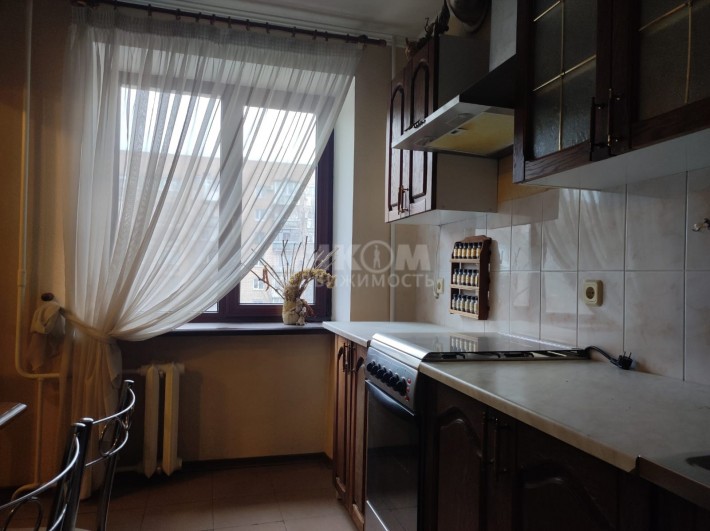 Продам 3х комнатную квартиру в центре города Луганска - фото 1